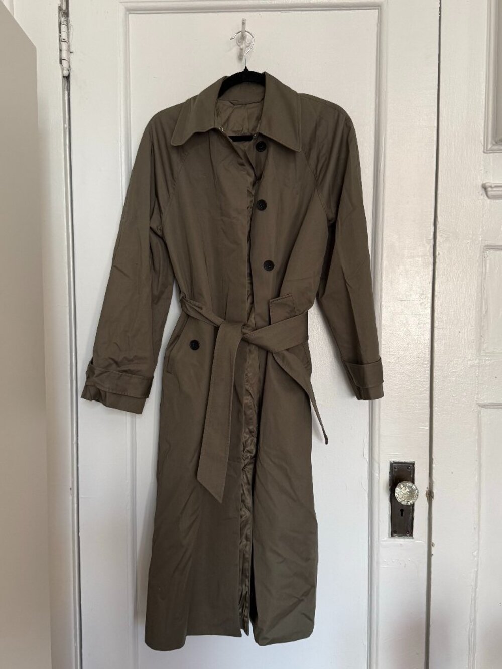 & Other Stories Relaxed Mid-Length Trench Coat in Khaki Green - Picture 2 of 4
